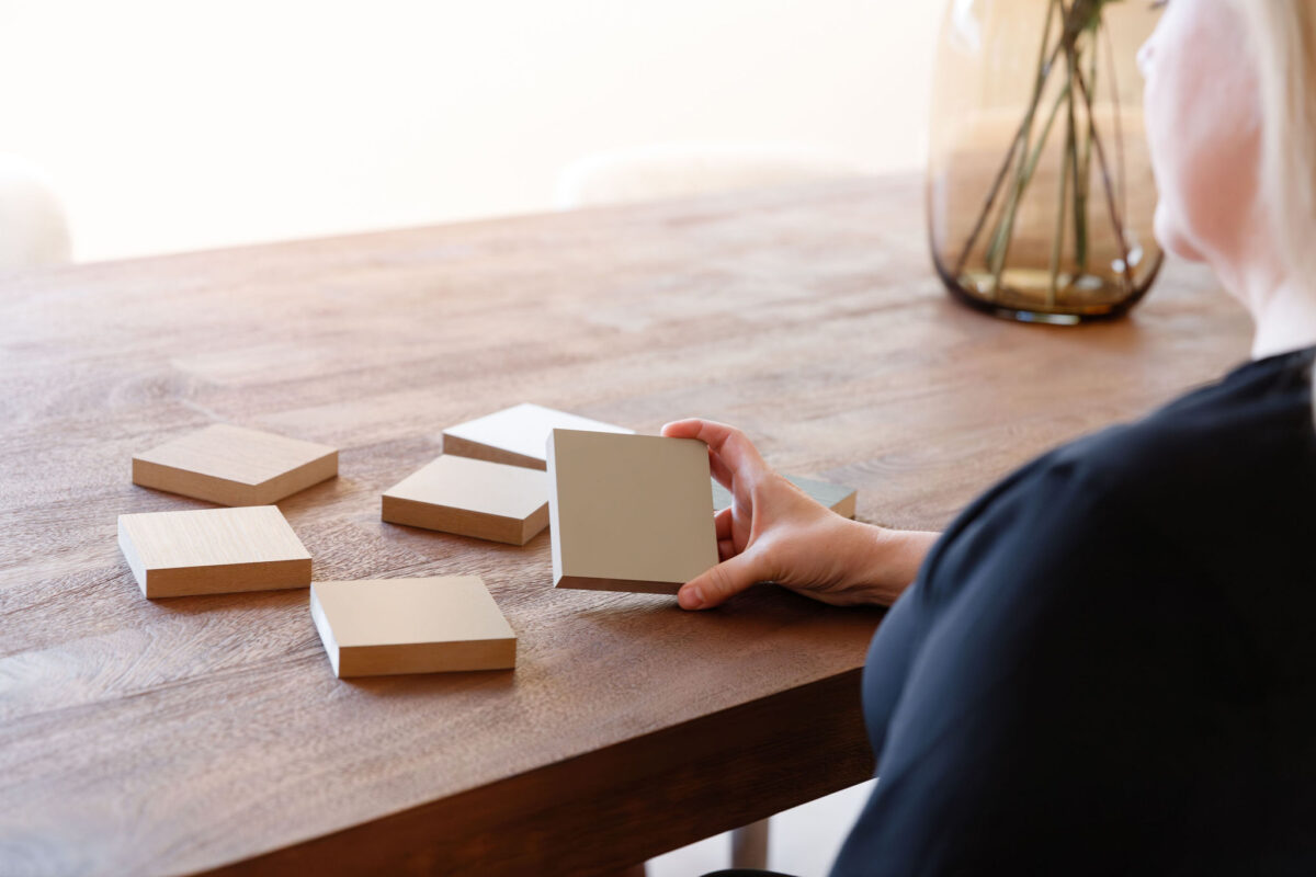 Vergelijk je kleuren met de kleurstalen thuis