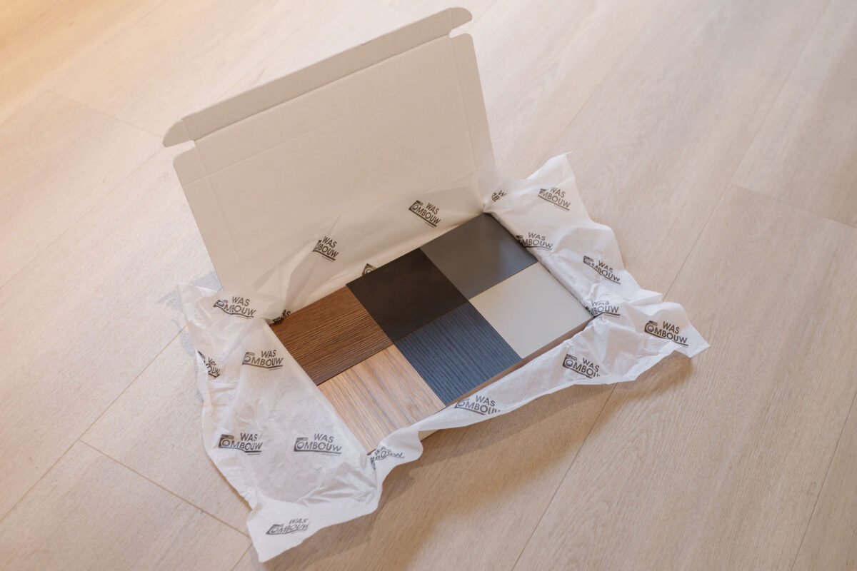 Pakketje met kleurstalen